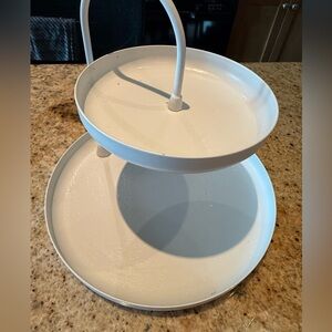 White Two-tier jewelry stand